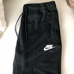 MEN NIKE SHORTS NEW!!